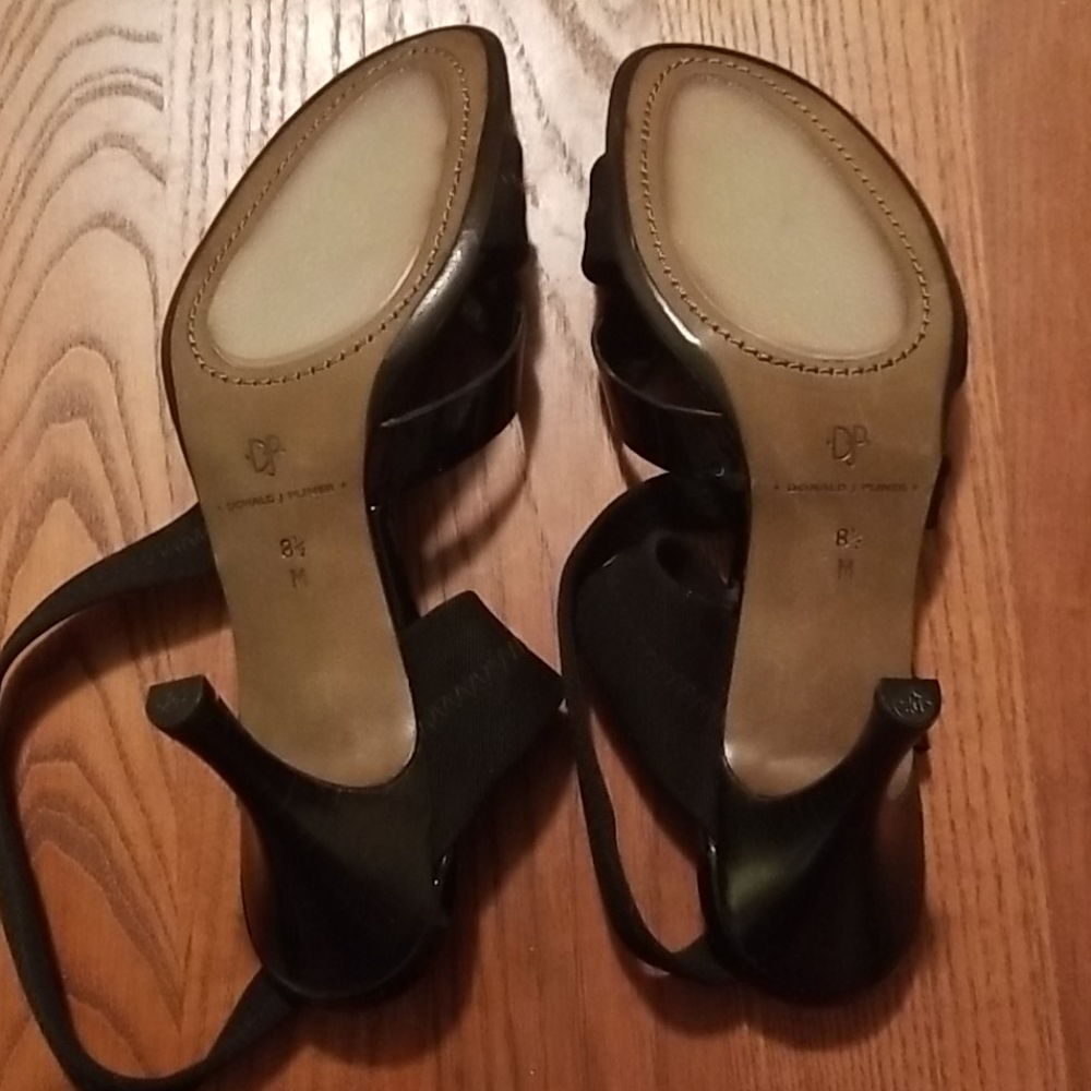 Sandals - Picture 6 of 6